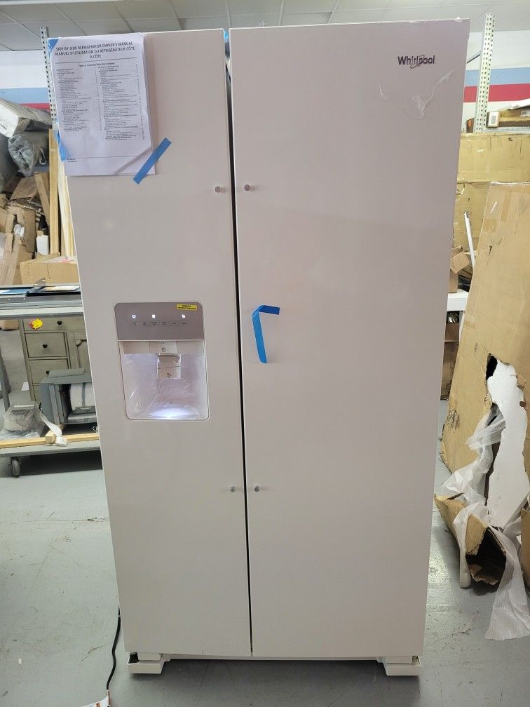 Whirlpool 24.6-cu ft Side-by-Side Refrigerator with Ice Maker ,Water and Ice Dispenser