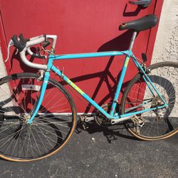 Trek 400 Road bike 