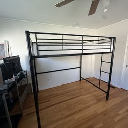 Loft Bed , Black Iron