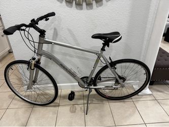 Marin Hybrid Bike Silver