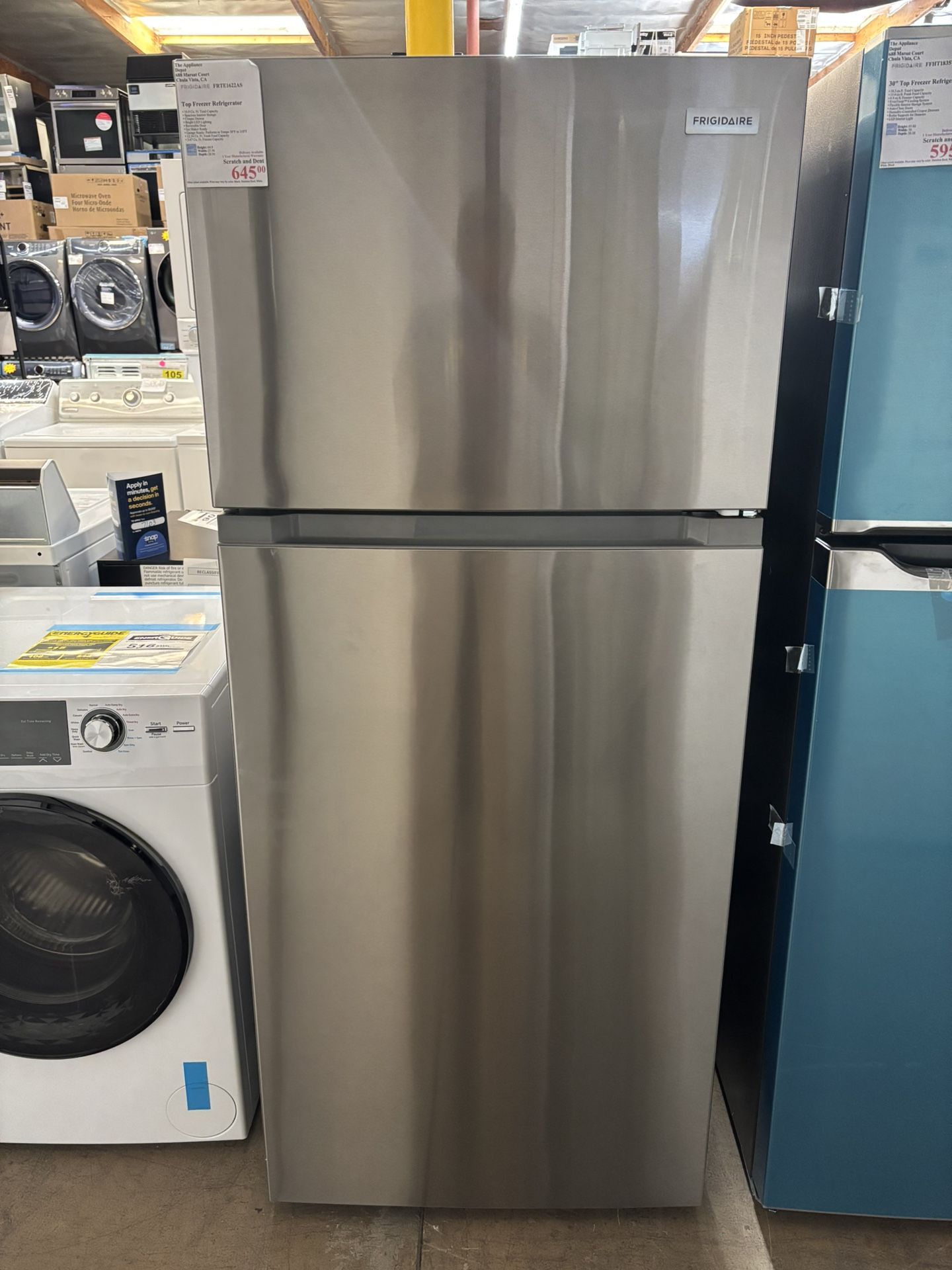 New FRIGIDAIRE Top Freezer Refrigerator