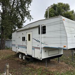 Fifth Wheel With The Slider 