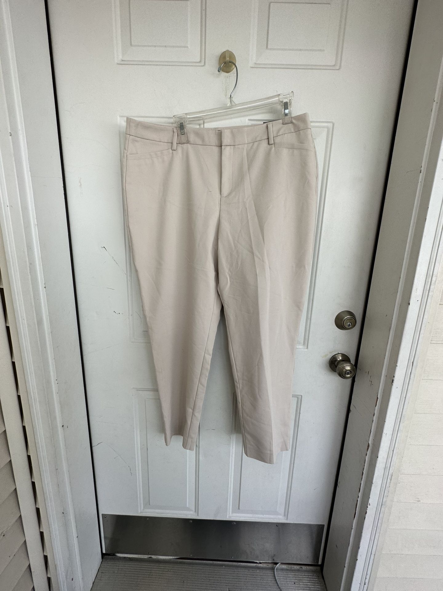 ROZ&ALI Woman Pants Size 16