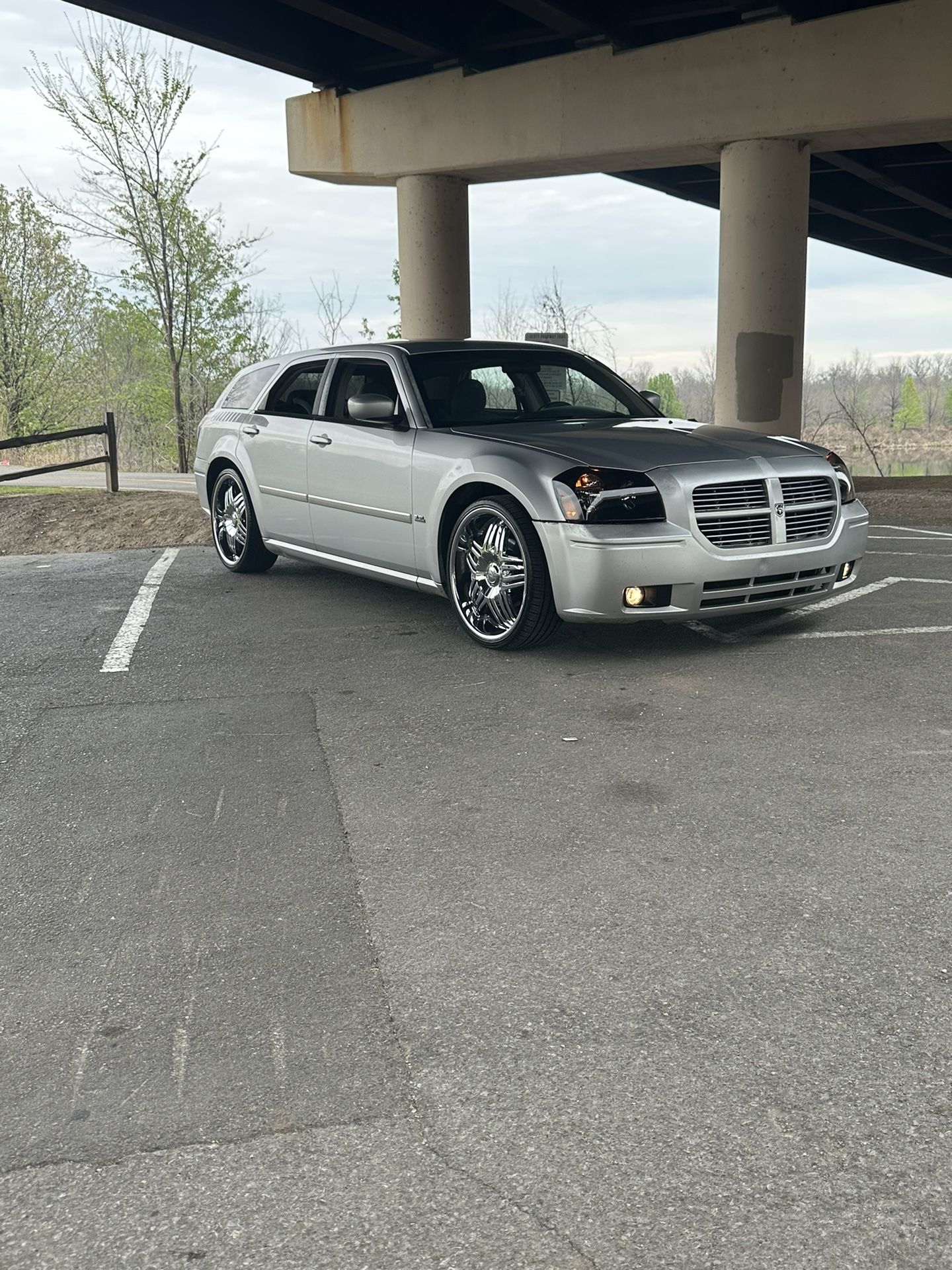 2005 Dodge Magnum