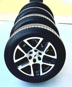 TRAIL BOSS SET š„ Chevy Silverado Tahoe Suburban 20" Wheels and Newly Tires šÆ