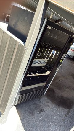 Can Drinks Vending Machine