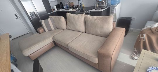 Modern Sectional Sofa - Great Condition