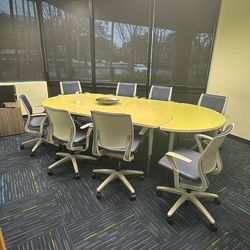 Table for conference office with 8 chair / mesa de conferencia de oficina con 8 sillas