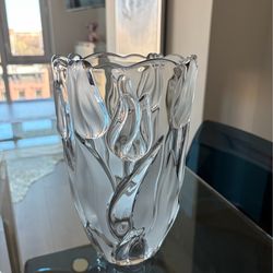 Mikasa Tulip Vase