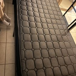 New bed mattress twin 10 inch
