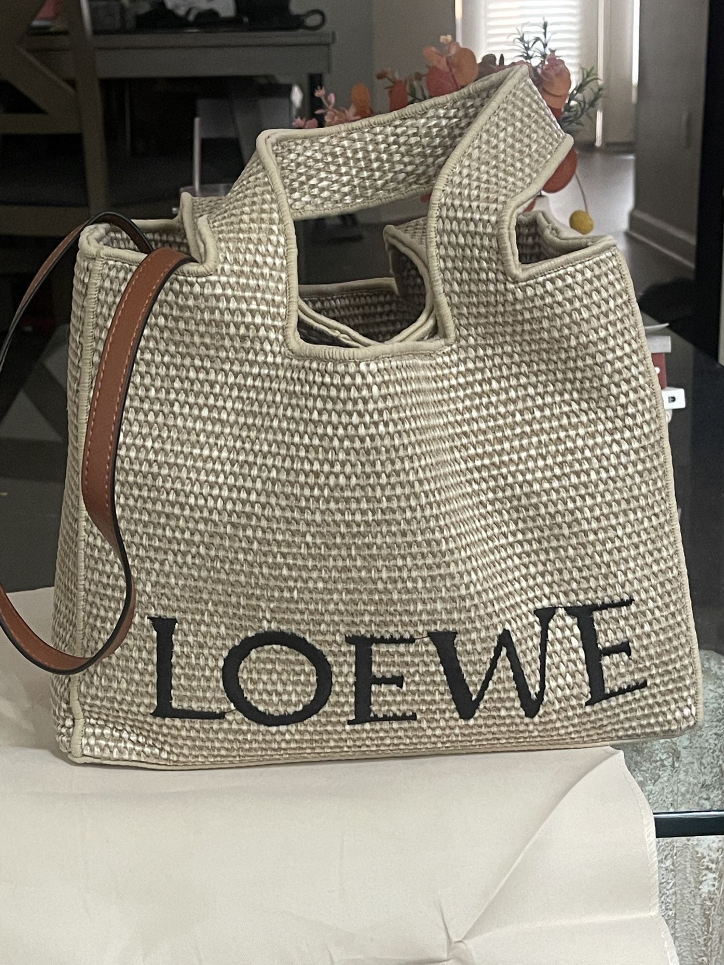 Loewe Women's Paula's Ibiza medium Raffia Tote Bag #tote bag