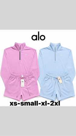 alo half zip up short set