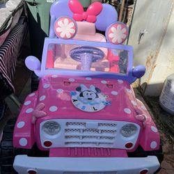 Disney Minie Mouse Jeep
