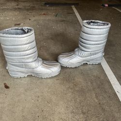 Moon Boots 