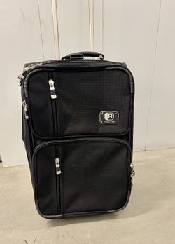 Kenneth Cole Reaction Carry On Roller Luggage