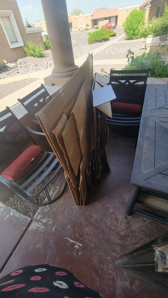 Free Boxes