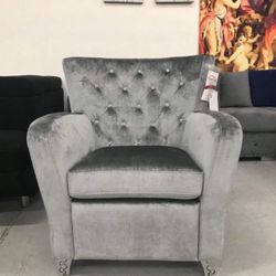 Brand New ⭐️ Loehr Wide Velvet Wingbach Chair💥 In Stock ✅