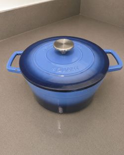 Martha Stewart cast iron Dutch oven 4qt