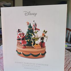 2024 Hallmark Disney Tabletop Figurine Mickey & Friends: Brand New In Box