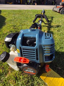 4 CYCLE WEED EATER NEW