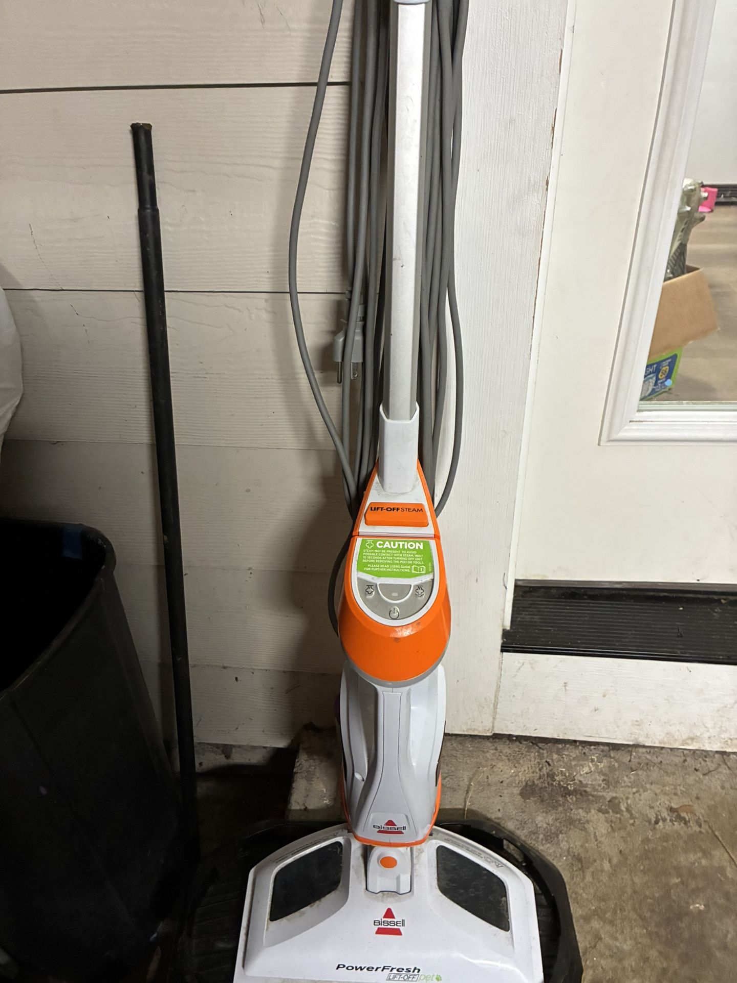 PowerFresh Lift-Off Pet Steam Mop. 