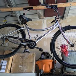 Beach Cruiser KENT 32-in 10-speed