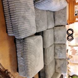 Sectional With Ottoman 