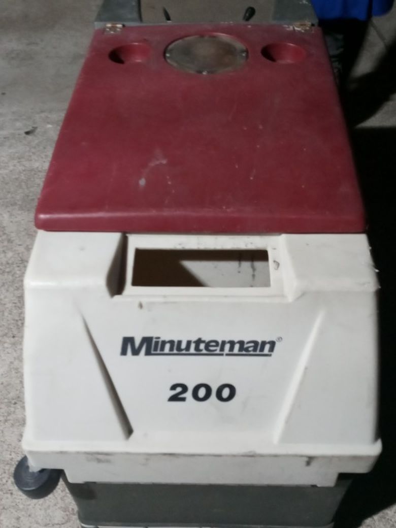 Minuteman 200 Automatic Floor Scrubber