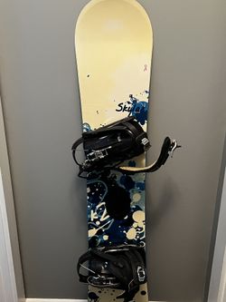 K2 Skyla 146cm  Snowboard, K2 Cinch Bindings and Travel Bag