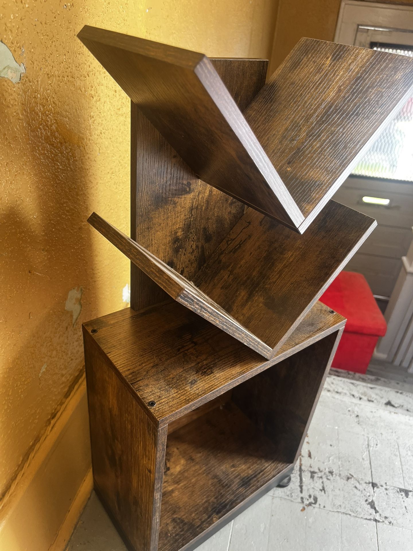 *Handcrafted* Modern Wooden Book Stand / Magazine Rack