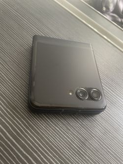 Moto Razr 2025 Blue