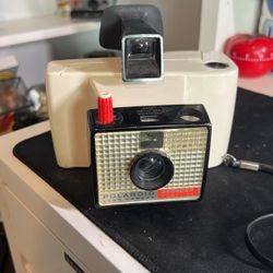 Polaroid Swinger Camera 