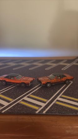 Hot Wheels, red line