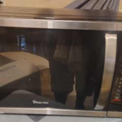 Magic Chef
1.6 cu. ft. Countertop Microwave in Stainless steel with Gray Cavity