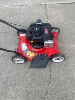 Yard Machine Push Lawnmower