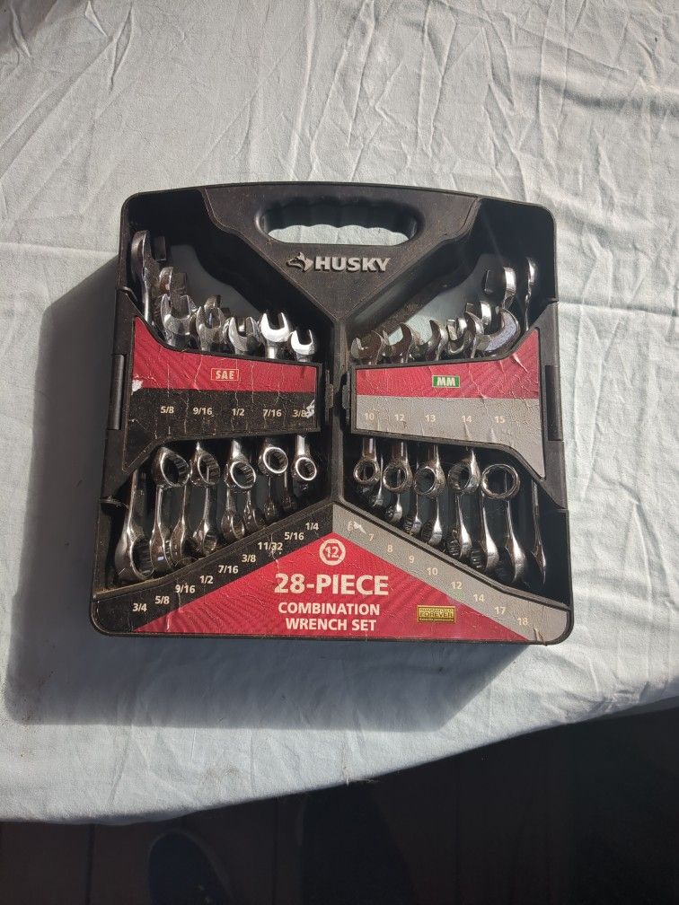 Husky 28 Piece Combination Wrench Set