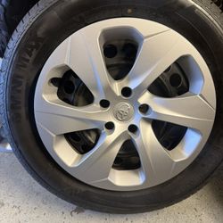 Toyota RAV4 17” Rims And Tires 225/65r17 Like New 