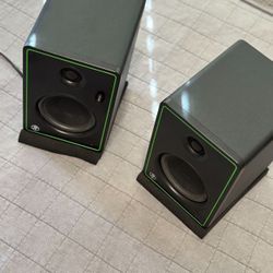 Mackie CR5-XBT 5" Active 80W Bluetooth Multimedia Studio Monitors (like New)