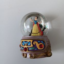 Disney Princess Snow White Mini Water Globe. 2.5” Glass & Resin. Decor 
