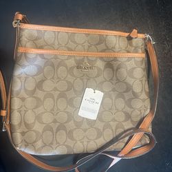 Coach signature File Crossbody