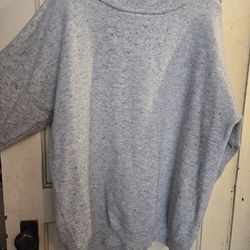 Simple Gray Sweater 