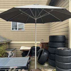 Line New Large Outdoor Brown Umbrella W/ Base Stand