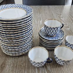 33 Pc Lomonosov Porcelain Dishes With 22k Gold & USSR Stamp
