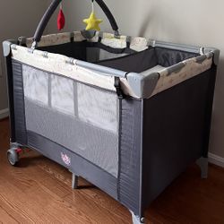 BABY JOY Pack-n-Play, 3 in 1 portable bassinet, diaper table, activity center.