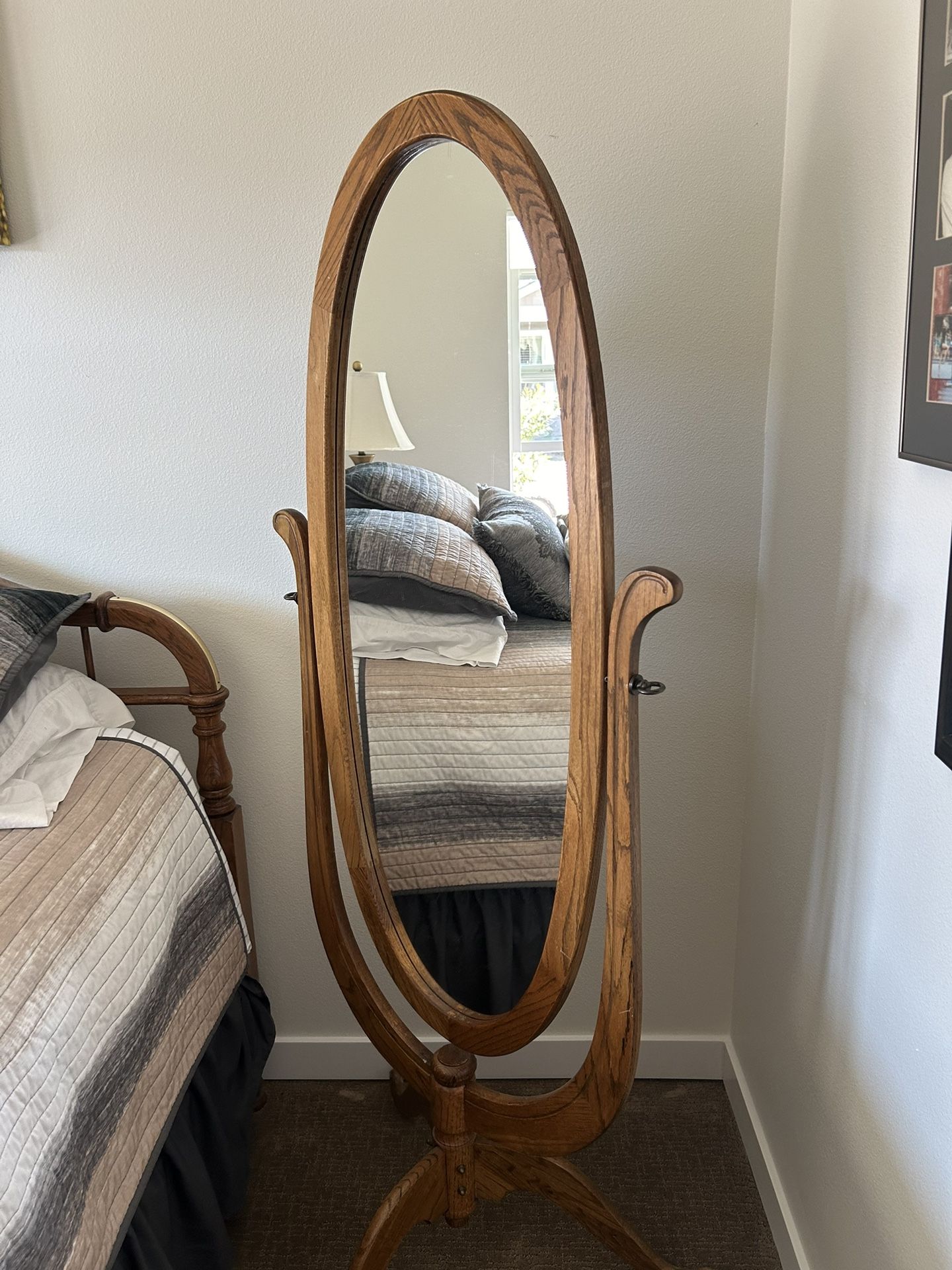 Tilting Mirror 