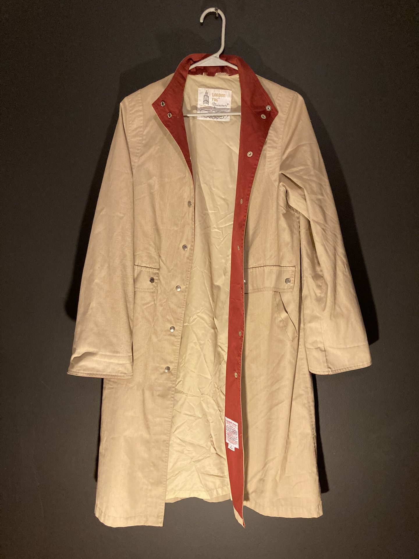 Vintage London Fog Maincoats Trench Coat Woman’s Small (size 6)
