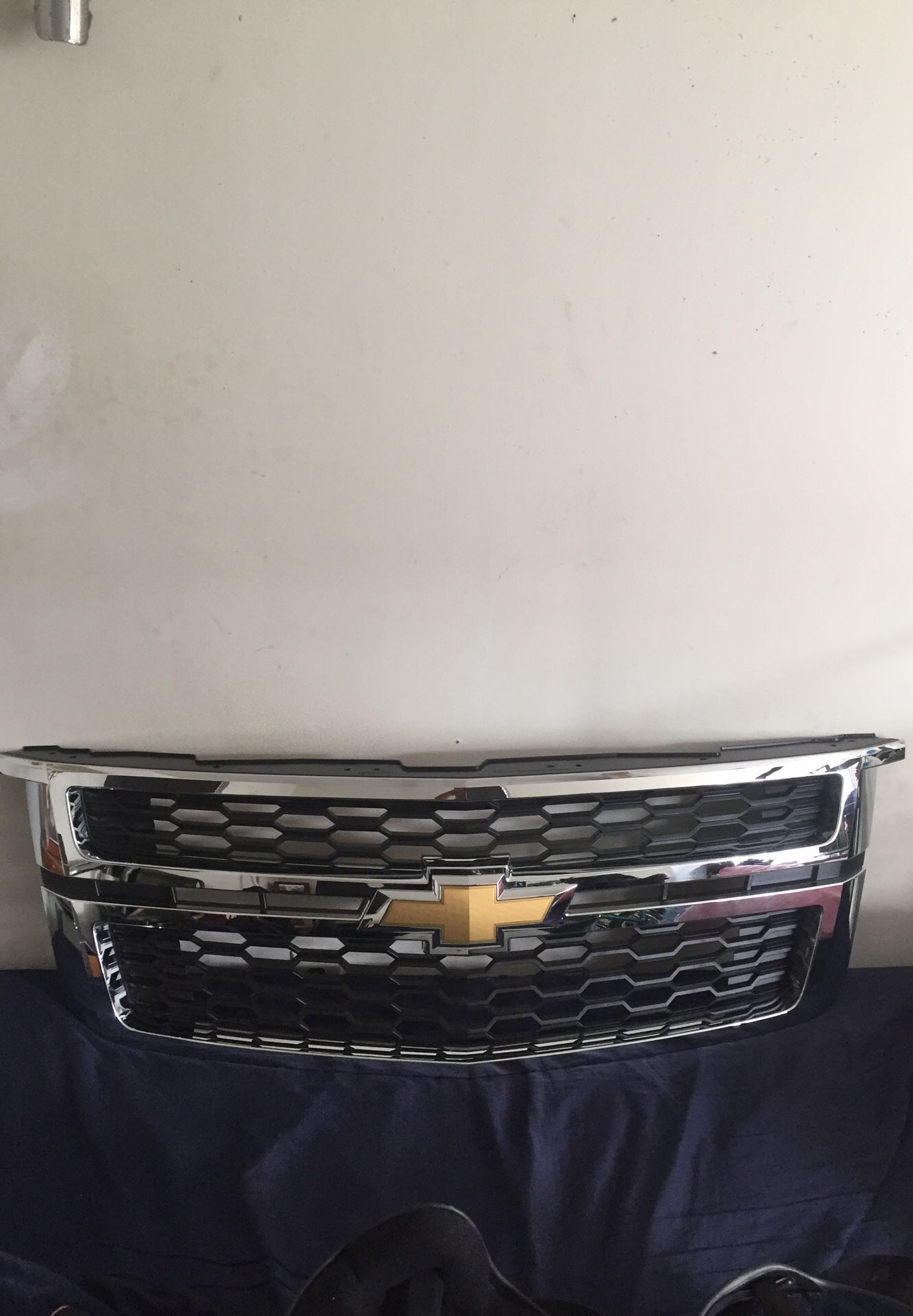 Chevy Tahoe 2015 - 2018 grille