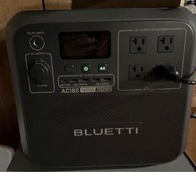 BLUETTI Portable Power Station AC180