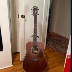 Cort Acoustic guitar - Like new