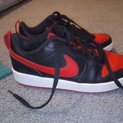 Nike Court Borough - sz 7